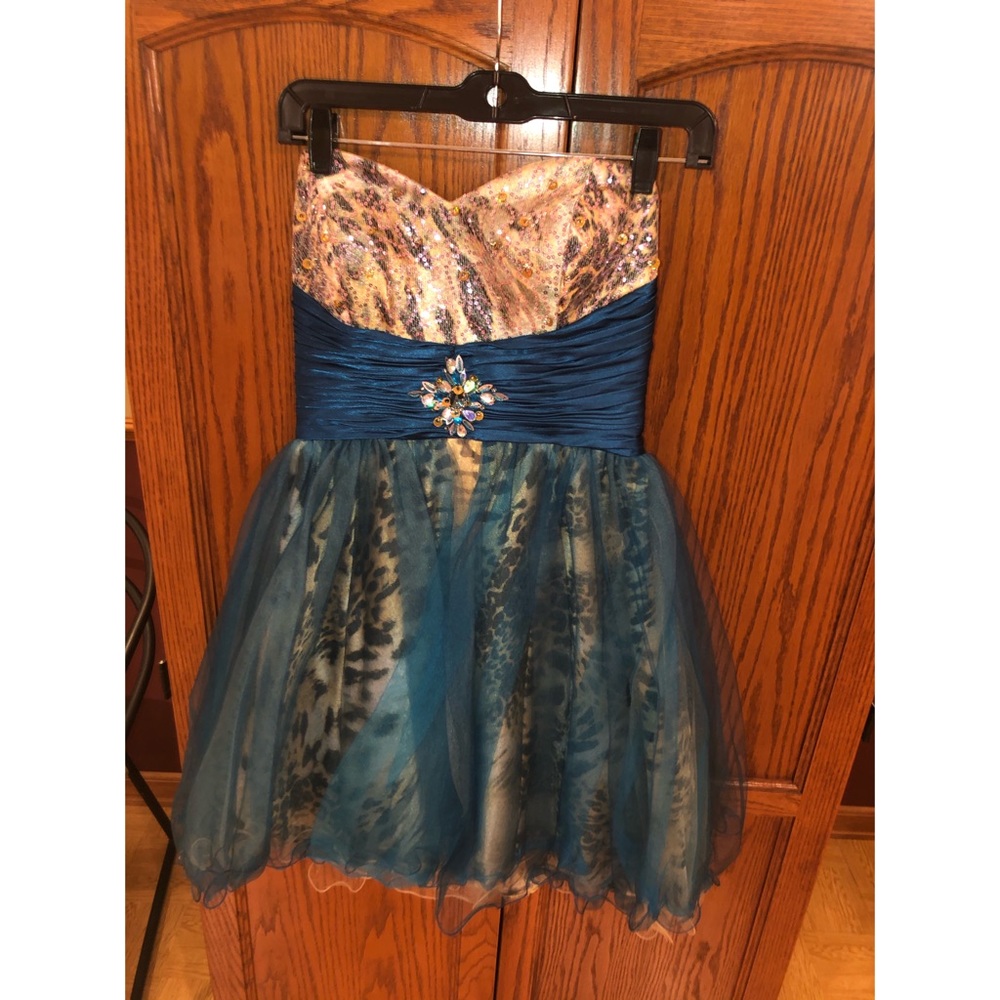 strapless cocktail dress